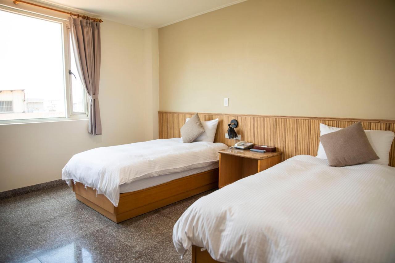 Holiday Hotel Нанган Экстерьер фото